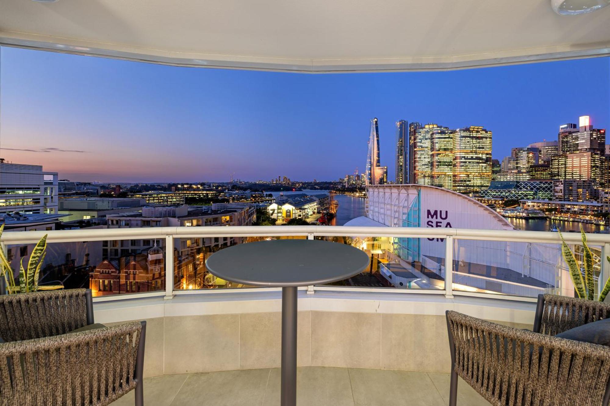 3 Bedroom Darling Harbour Apartment Sidney Dış mekan fotoğraf